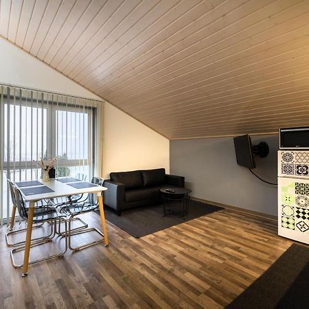 Gemuetliche Ferienwohnung Mit Panoramablick Muttensweiler Exterior foto